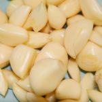 પુરૂષો માટે વરદાન સાબિત થાય છે રોસ્ટેડ (શેકેલું) લસણ, જેના સેવનથી થાય છે આ ફાયદા.. 3 Lasan