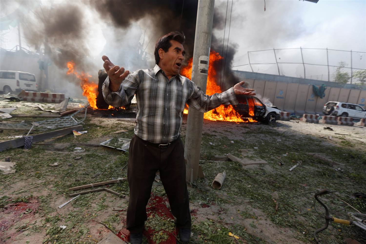 170531 kabul blast310617 0258 3d258bbbc4a8de4718677485827eeebd.nbcnews ux 2880 1000