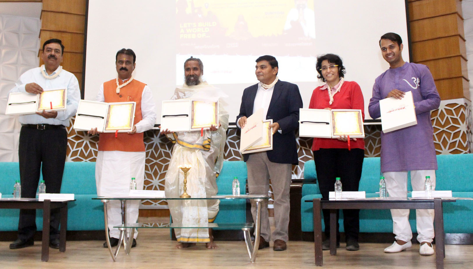 KP.com Universal Peace 1 e1521197757480