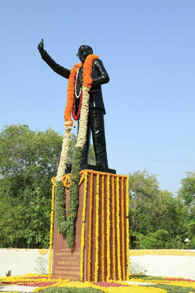 ૧૨૭મી આંબેડકર જયંતિએ મુખ્યમંત્રીએ આપી આદરાંજલી 1 KP.com Dr. B R Ambedkar