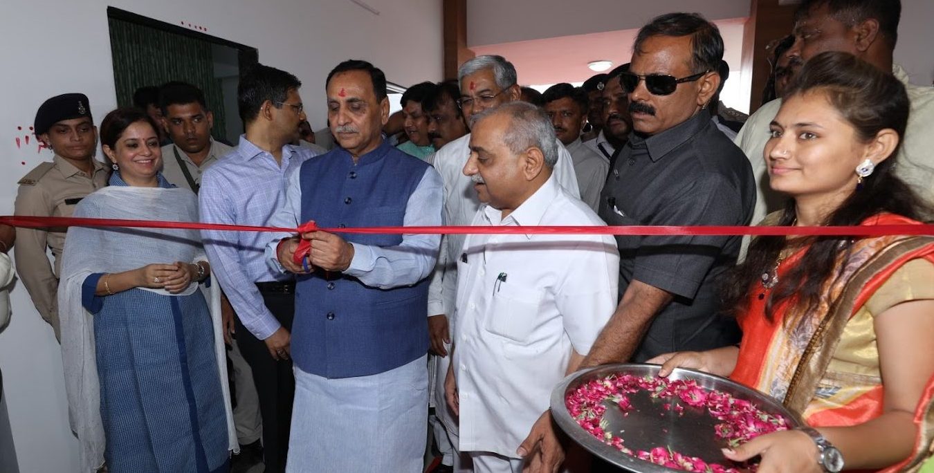 CM @ Ranip Bus Stand e1528802425527