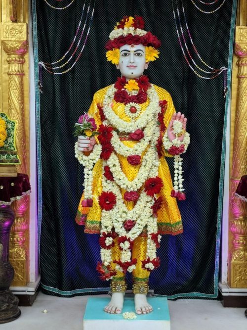 કુમકુમ મંદિર દ્વારા પ્રાર્થના દિનની ઉજવણી 1 KUMKUM Swaminarayana e1530180562470