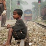 અનાથ-નિરાધાર બાળક પ્રત્યે સમાજની જવાબદારી બને છે 3 Street Child Srimangal Railway Station 1 e1528451463530