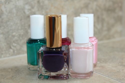nail polish 2364739 960 720 e1529650236417