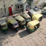 અમદાવાદ - ૨૫ હજારથી વધુ રીક્ષા માટે પાર્કિગ સ્ટેન્ડ બનશેઃ રીક્ષાચાલકો બેઝ અને યુનિફોર્મમાં જોવા મળશે 3 Auto Rickshaw