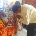 ઉત્સાહ અને ભક્તિની વચ્ચે ગુરૂપૂર્ણિમાની ઉજવણી થઇઃ બાપા સીતારામના આશ્રમમાં ભકતોનું ઘોડાપૂર 3 IMG 20180622 172104750
