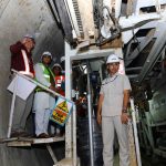 મુખ્યમંત્રી રૂપાણી દ્વારા મેટ્રો રેલ પ્રોજેકટની સમીક્ષા, જાન્યુઆરીથી મેટ્રોનો પ્રારંભ થવાની આશા 2 CM Rupani At Metro Train Project