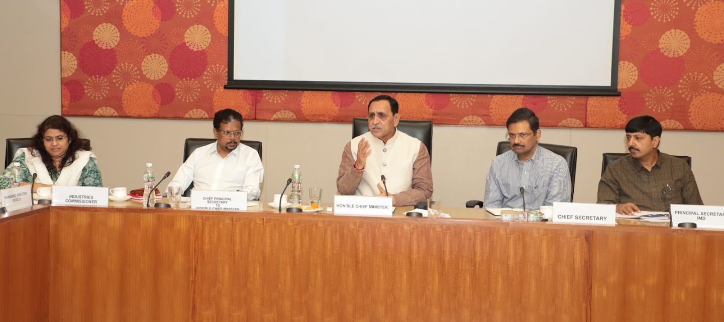 મુખ્યમંત્રીની અધ્યક્ષતામાં વાયબ્રન્ટ-ર૦૧૯ એડવાઇઝરી કમિટીની પ્રથમ બેઠક સંપન્ન 1 CM Vibrant Gujarati 2019 Meeting e1533914344145