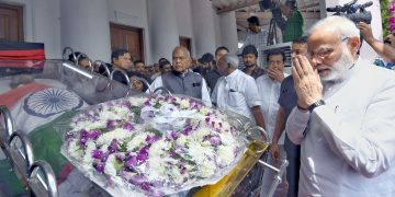 The Prime Minister, Shri Narendra Modi pays tributes at the mortal remains of Kalaignar Karunanidhi, in Chennai on August 08, 2018.