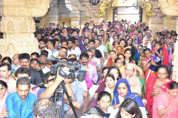 સોમનાથમાં મંદિરમાં પ્રવેશ કરવા સાથે થઈ શકશે દર્શન, સોમનાથ ટ્રસ્ટ દ્વારા વિશેષ સુવિધા ઉભી કરાઈ 1 Somnath Temple e1534616090515