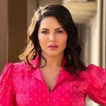 સની લિયોની તેના ફેન્સની સોશિયલ એક્ટિવિટીઝથી ફિદા 2 India Bollywood Sunny leone