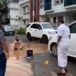 ધારાસભ્યની સામે ખાડામાં ભરેલા પાણીથી સ્નાન કરી વિરોધ કર્યો 2 File 02 Page 08 1