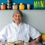 બ્રિટનમાં ૮૫ વર્ષિય ગુજરાતી મહિલાની વાનગીઓએ ધૂમ મચાવી 3 Page 04 1