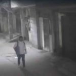 CCTV ફૂટેજમાં આફતાબ બેગ લઇ જતો દેખાતા પોલીસને શંકા,"તેમાં હશે શ્રદ્ધાના શરીરના અંગ!" 2 06