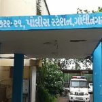 ગાંધીનગરના સેકટર-૩૦મા  ડીજે બંધ કરાવવા ગયેલાં  કોન્સ્ટેબલ પર પીએસઆઈ સહિત ચાર ઈસમો ફરી વળ્યા 2 File 01 Page 19