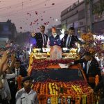 અમદાવાદમાં વડાપ્રધાન મોદીનો મેરેથોન રોડ-શો યોજાયો,  મોટી સંખ્યામાં લોકો રોડ-શોમાં જોડાયા 2 PM Narendra Modi Road Show Ahemdavad