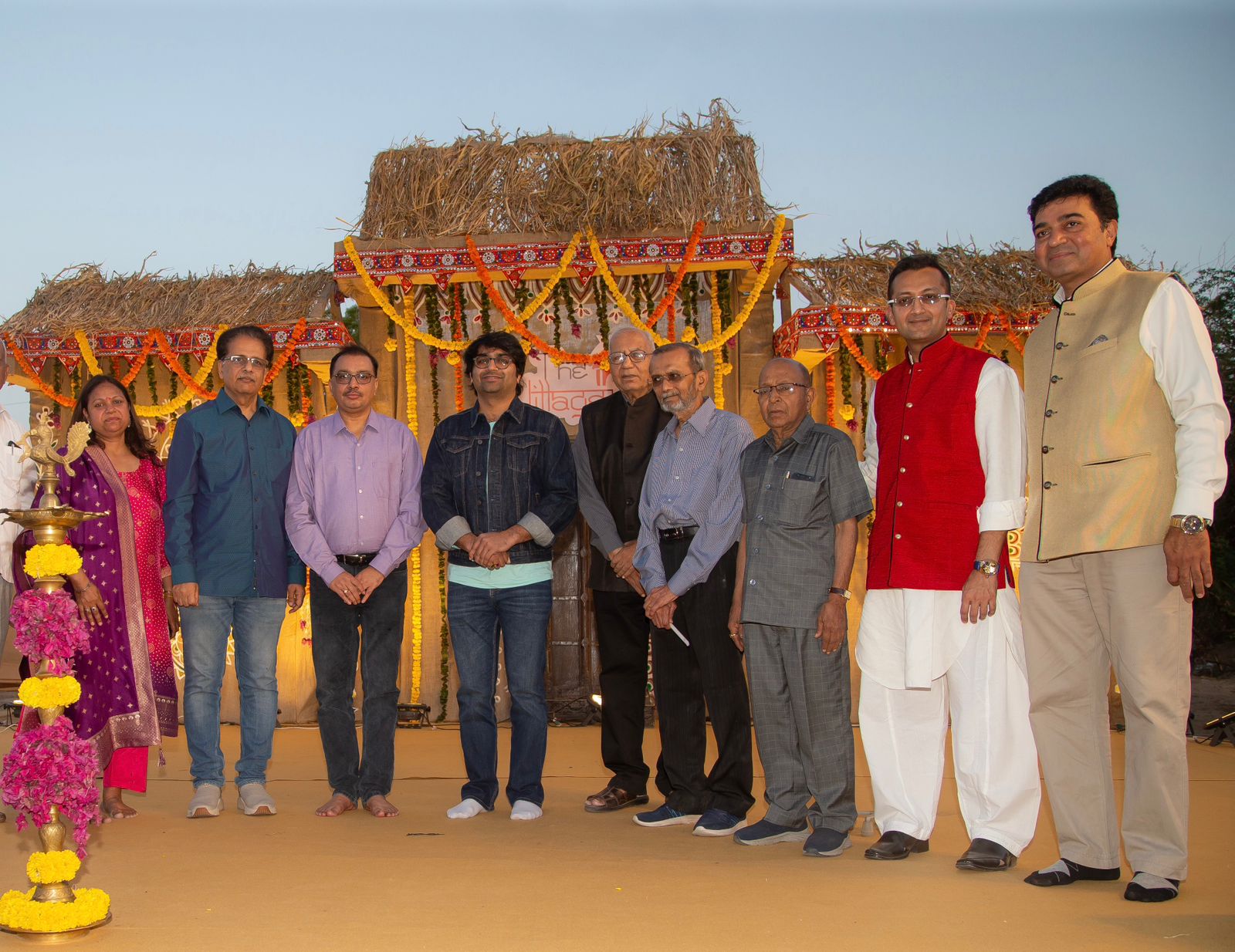 ગુજરાતી ફિલ્મના સુપરસ્ટાર મલ્હાર ઠાકરના હસ્તે 'ધ વીકેન્ડ વિલા પ્રોજેક્ટ - ધ વિલેજ વર્લ્ડ' લોન્ચ 1 Image 1