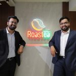 રોસ્ટી દ્વારા અમદાવાદમાં તેનું છઠ્ઠું અને ભારતમાં અગિયારમું આઉટલેટ શરૂ 3 Roastea co founders Anurag Bhamidipaty and Chaitanya Bhamidipaty