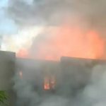 રાજકોટમાં ફર્નિચરના શો રૂમમાં ભીષણ આગ લાગથી નુક્શાન 2 File 02 Page 04 4