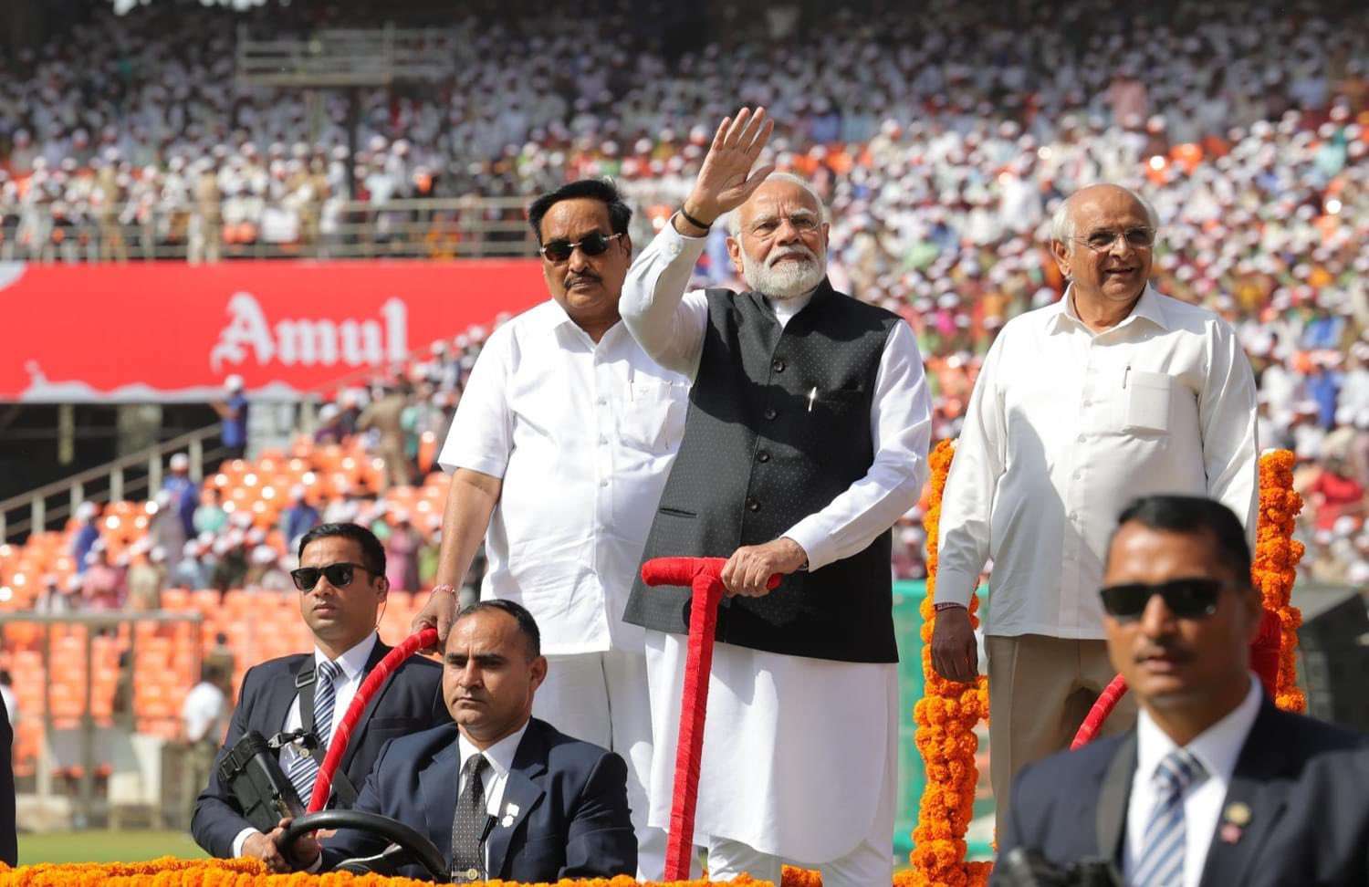 PM મોદીએ અમૂલના ૧૨૦૦ કરોડના પ્રોજેક્ટનું ઉદ્ધાટન કર્યુ 1 File 02 Page 07
