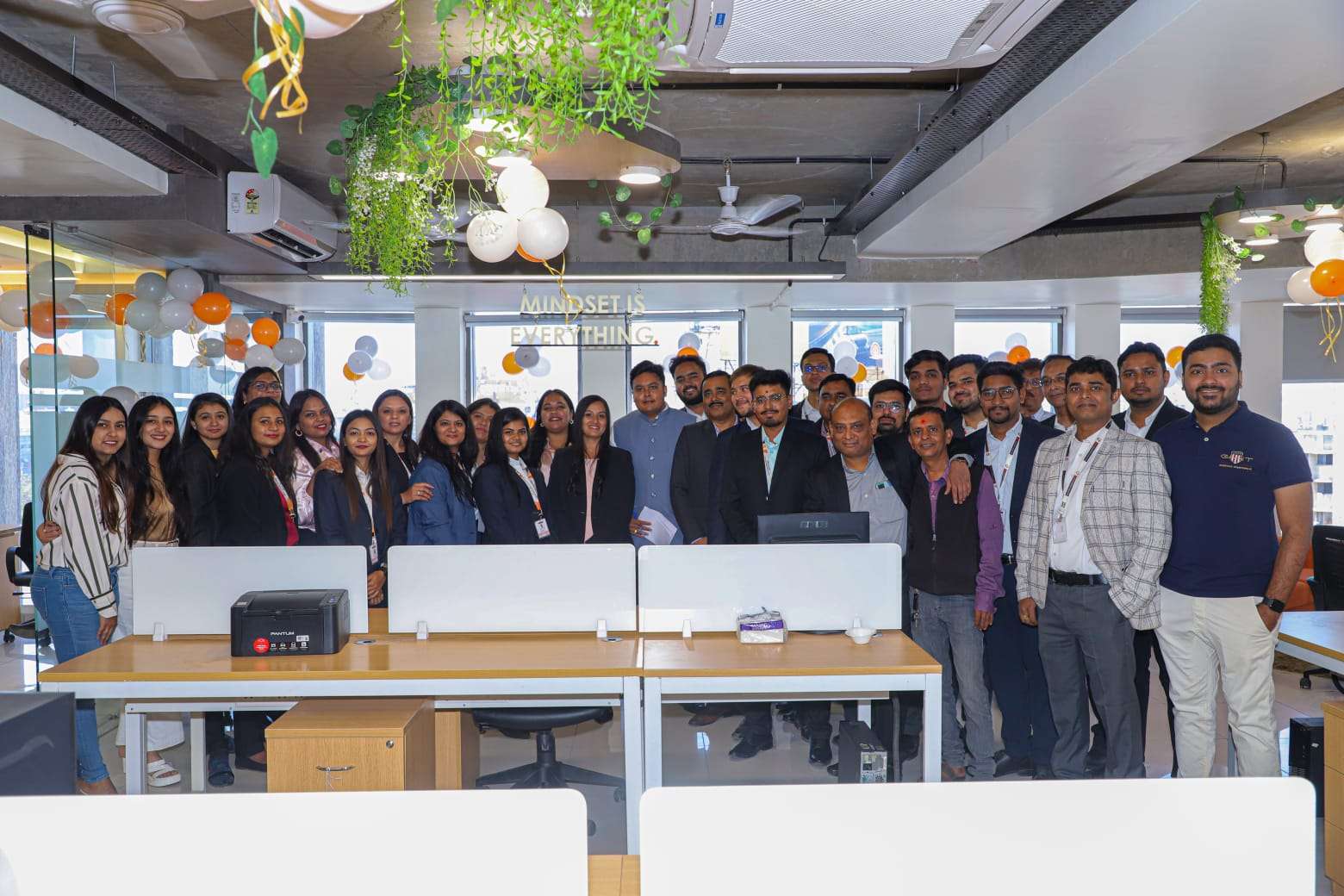 MSME બિઝનેસના ગ્રોથ માટેનું વન સ્ટોપ ડેસ્ટિનશન એટલે D & V Business Consulting 1 D V Business 2