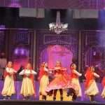 'ઉમરાવ જાન અદા: ધ વેસ્ટન્ડ મ્યુઝિકલ' ઇતિહાસ રચશે, જેનું પ્રીમિયર અમદાવાદના એક ઓપન થિયેટરમાં યોજાયું હતું 3 Umrao jaan 4 1