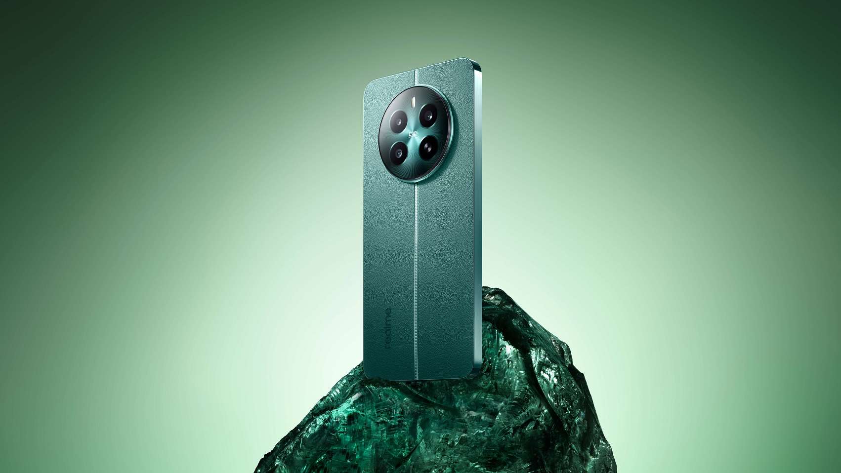 realme 12 5G Pioneer Green 1
