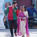 કોણ શીખવી રહ્યું છે સાના શેખને ગુજરાતી ભાષા ? જાણો કલર્સ ગુજરાતીના યુનાઈટેડ સ્ટેટ ઓફ ગુજરાતના સેટ્સ પરથી … 3 shana shaikh