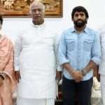 રેસલર બજરંગ પુનિયા અને વિનેશ ફોગાટનું કોંગ્રેસ ગમન, ખડગેએ કહ્યું, "ચક દે હરિયાણા!" 2 Wrestlers Bajrang Punia and Vinesh Phogat joined the Congress