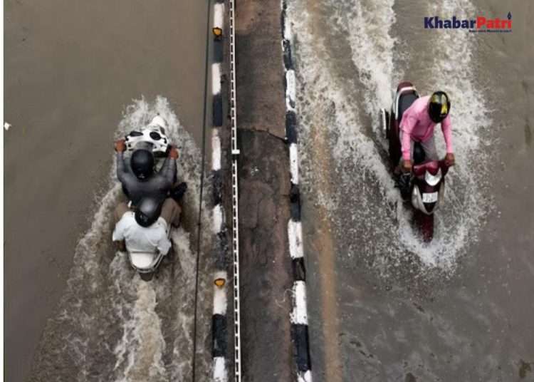 6.7 inches of rain in 2 hours in Umarpada Surat Gujarat monsoon