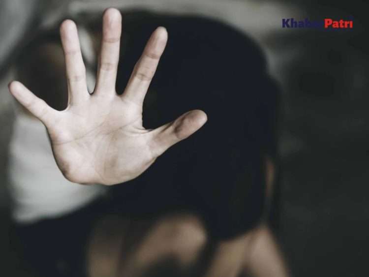 Father rapes son's girlfriend in Surat Cirme news