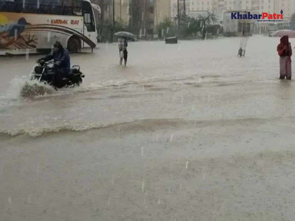કેવું રહેશે વર્ષ 2025નું ચોમાસુ? પ્રાચીન પરંપરાથી કાઢવામાં આવ્યો ચોમાસાનો વર્તારો, ખેડૂતો માટે માઠા સમાચાર 6 Surat rain