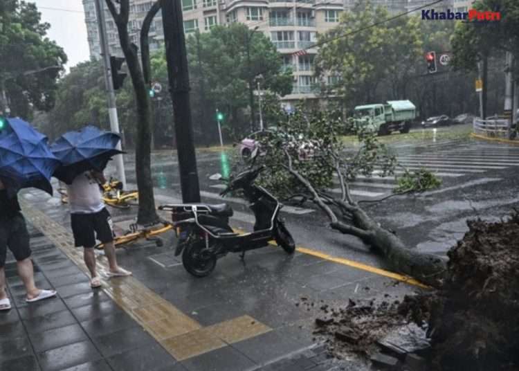 75 years after the Shanghai disaster, Typhoon Gloria struck China in 1949