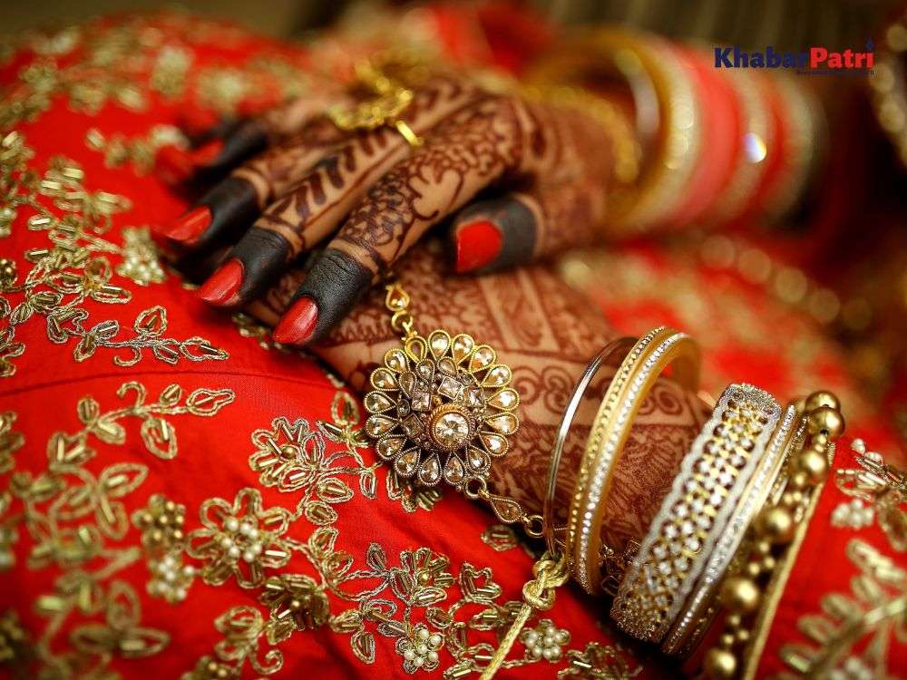 પુત્ર માટે કન્યા શોધી ન આપતા પિતાએ મેટ્રિમોની પોર્ટલ પર ઠોકી દીધો કેસ 1 bride