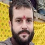 Kumbh Story: વિદેશીને લાગ્યો સનાતનનો રંગ, ઈંગ્લેન્ડનો જેકબ કઈ રીતે બની ગયો જય કિશન સરસ્વતી? 3 8
