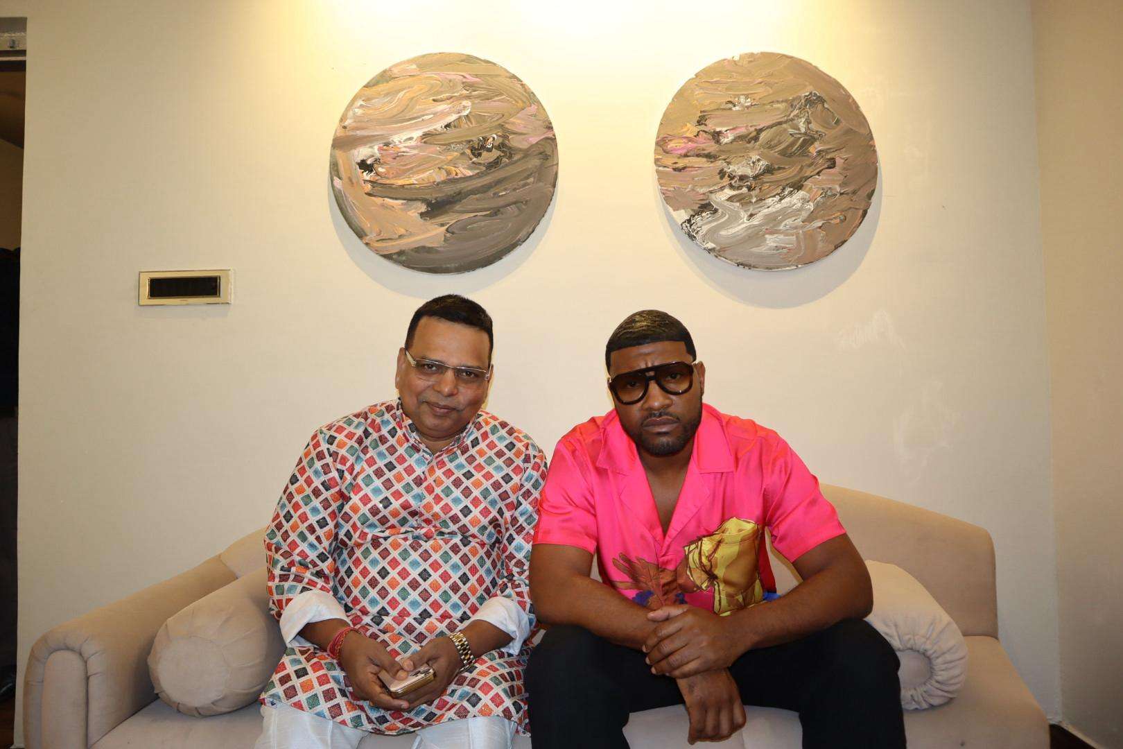 હોલિવુડ એક્ટર ગેટ્સબી રેન્ડોલફે કરી આઈપીએસ અજય ચૌધરનીની મુલાકાત, ગુજરાતમાં કરશે હોલીવૂડ ફિલ્મનું શૂટિંગ 1 WhatsApp Image 2025 02 27 at 09.12.55