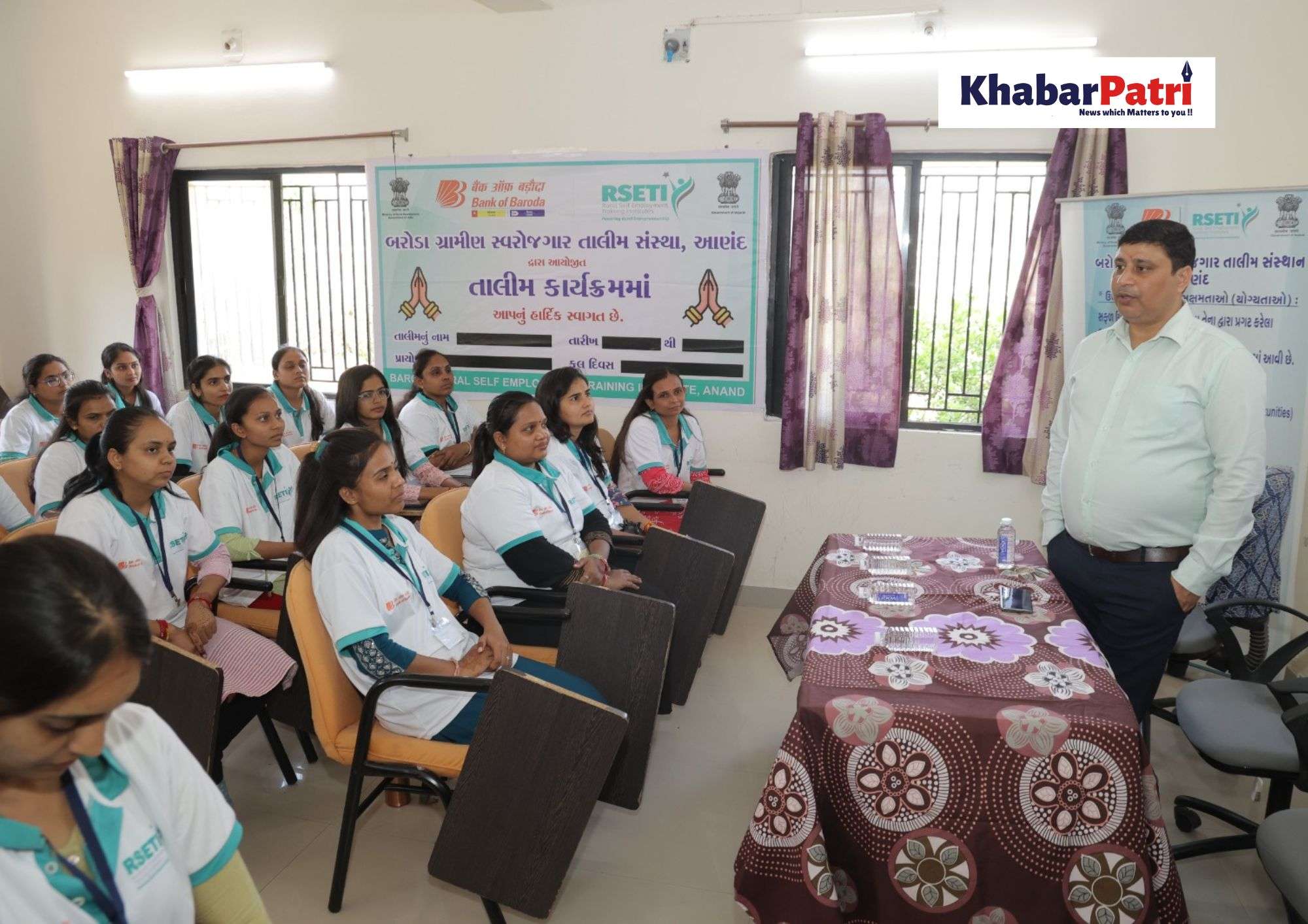 MoRD દ્વારા DDU-GKY અને RSETI ગુજરાતની સમીક્ષા મુલાકાત: ગ્રામીણ યુવાનોના કૌશલ્ય વિકાસને મજબૂતી 1 KP DDU GKY