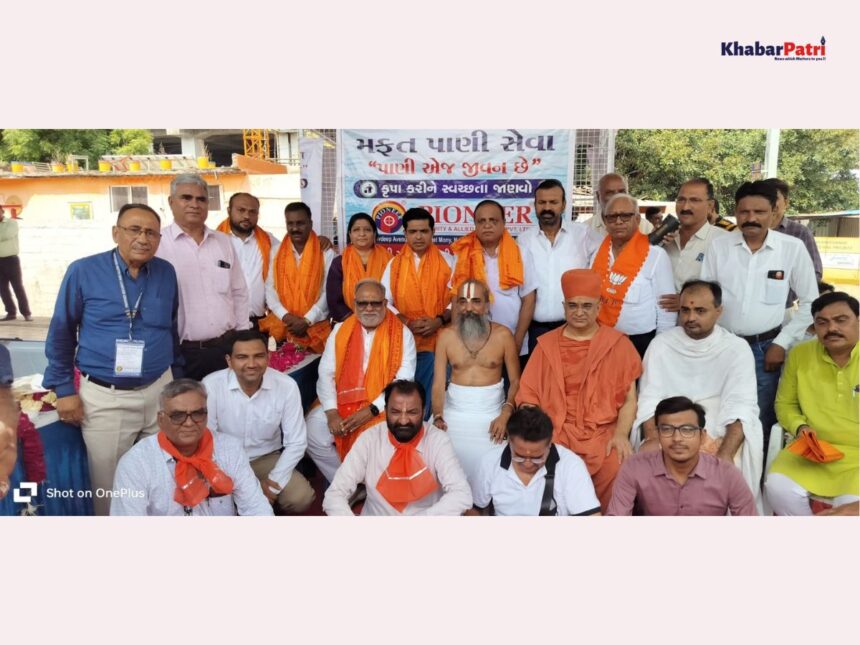 રાઘવ સેવા સમિતિ દ્વારા સરાહનીય કાર્ય, દરરોજ 5000થી વધુ લોકો નિઃશુલ્ક જળ વિતરણનો લઈ રહ્યા છે લાભ 1 free water