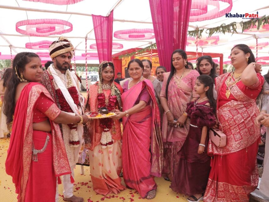 ગોપાલ સ્નેક્સની અનોખી ‘કરિયાવર બોનસ યોજના’ મહિલા કર્મચારીઓ માટે બની આશીર્વાદ રૂપ 1 kariyavar