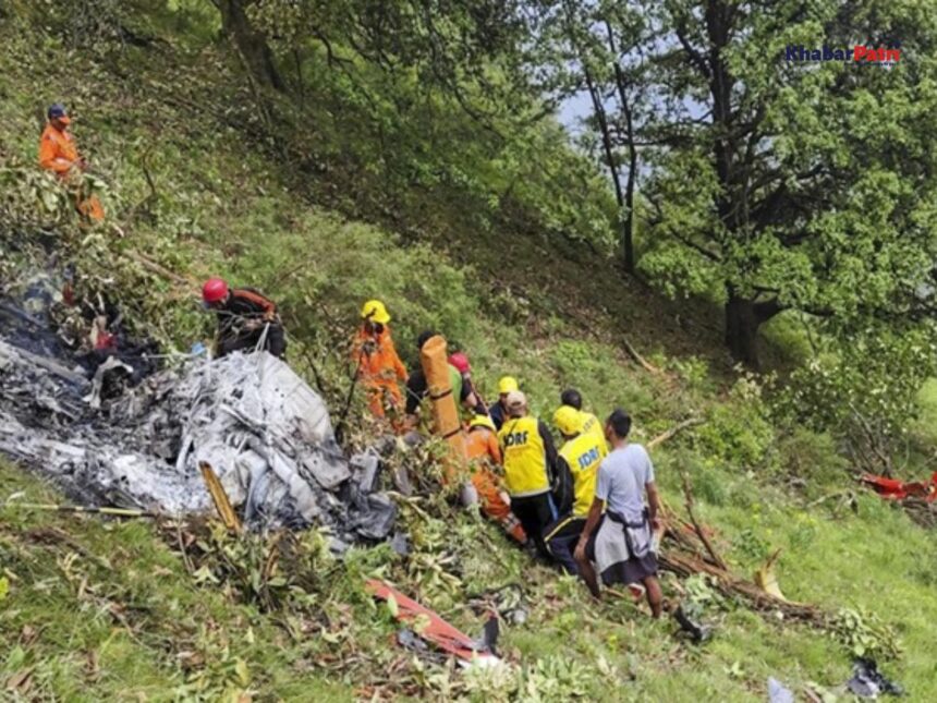 ઉત્તરાખંડમાં થયું હેલિકોપ્ટર ક્રેશમાં 6 લોકોના મોત, હેલિકોપ્ટર સેવાઓ આગામી આદેશ સુધી સ્થગિત 1 uttrakhand