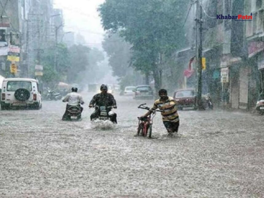 ગુજરાતમાં ભારે વરસાદની આગાહીને ધ્યાને લઈને આપત્તિ વ્યવસ્થાપન રાજ્યમંત્રીએ યોજી સમીક્ષા બેઠક 1 rain 2