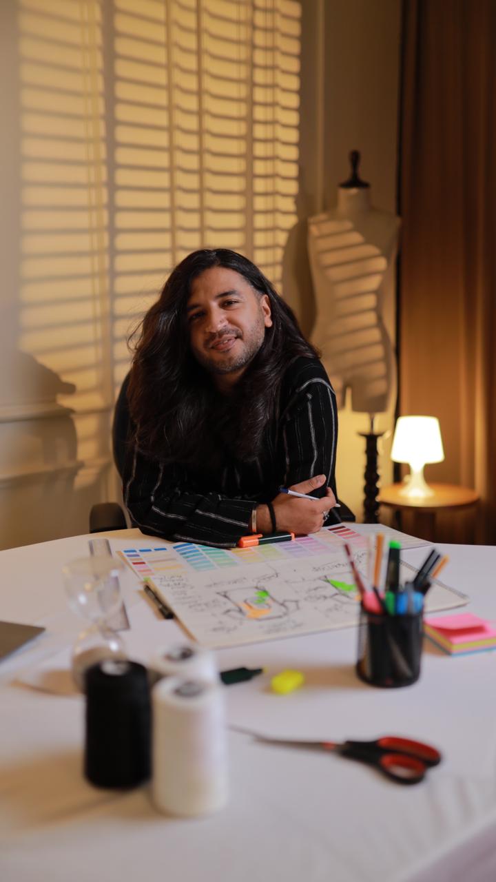 જુઓ, કોણ કરશે અદાણી અમદાવાદ મેરેથોનની 9મી સિઝન માટે ઓફિશિયલ જર્સી ડિઝાઇન 1 WhatsApp Image 2025 10 08 at 3.30.11 PM