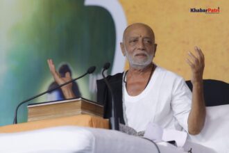 અગસ્ત્ય મુનિ આશ્રમથી મોરારી બાપુએ રામકથા યાત્રાના બીજા દિવસની શરૂઆત કરી 5 morari bapu 2