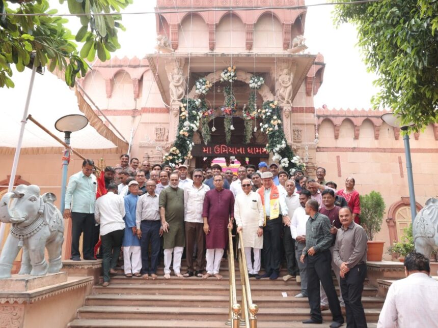વિશ્વ ઉમિયાધામ અને ઉમિયા માતાજી સંસ્થાન ઉંઝાના ટ્રસ્ટીઓ વચ્ચે બેઠક યોજાઈ 1 umiyadham