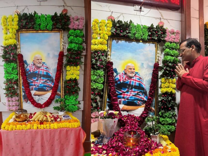 મહારાજના ૧૨૫માં પ્રકટોત્સવ નિમિત્તે શ્રી સંકટમોચન મહાવીર હનુમાન નીમ કરોરી બાબા મંદિર રાંચરડામાં ભવ્ય ઉજવણી 1 Neem karoli baba