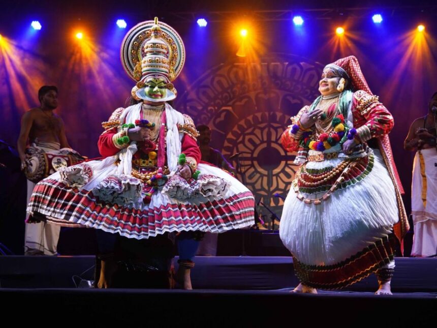 ક્રાફ્ટ ઓફ આર્ટ દ્વારા અડાલજની વાવ ખાતે અદ્દભુત 'વોટર ફેસ્ટિવલ'નું આયોજન કરાયું 1 adalaj vav